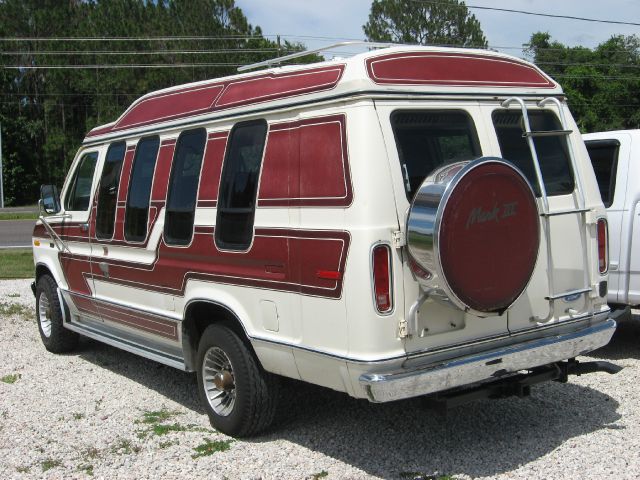 1983 Ford Econoline Z71 Truck