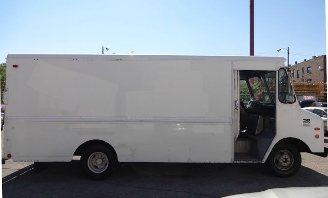 1985 Ford Econoline 4dr 4WD SLE Commercial