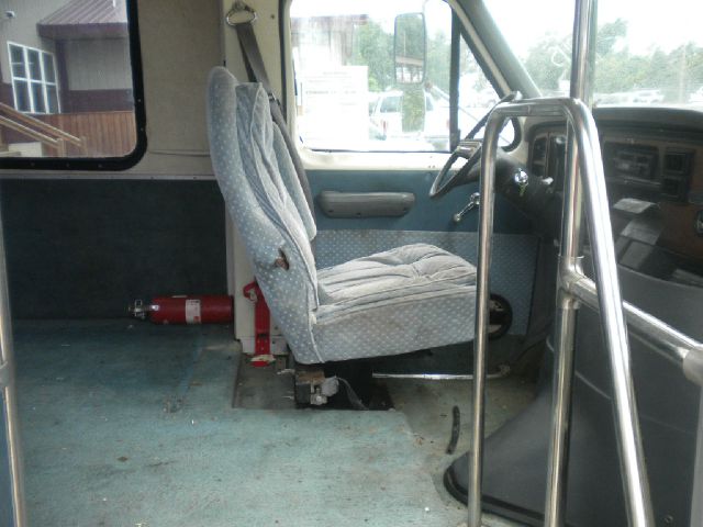 1986 Ford Econoline SE Sport