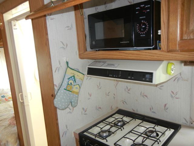 1989 Ford Econoline Mainstreet Sedan