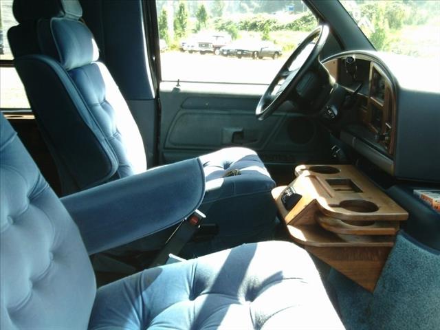 1993 Ford Econoline 3.2 Quattro S-line AWD Sedan