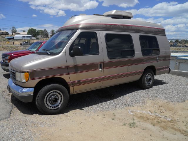 1993 Ford Econoline SE 5 Ft