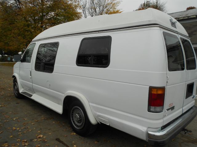 1994 Ford Econoline SE 5 Ft