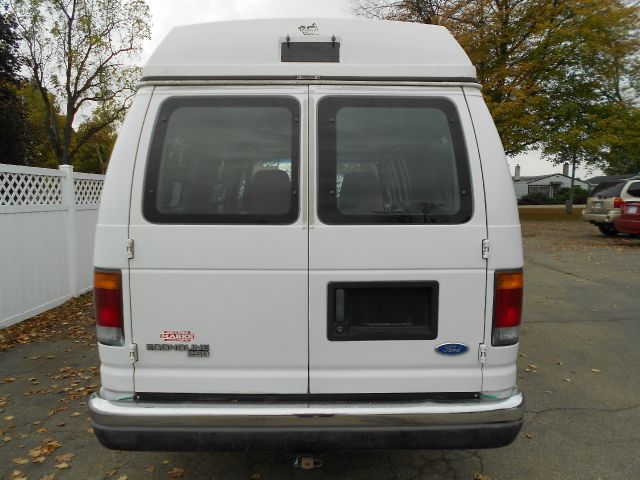 1994 Ford Econoline SE 5 Ft