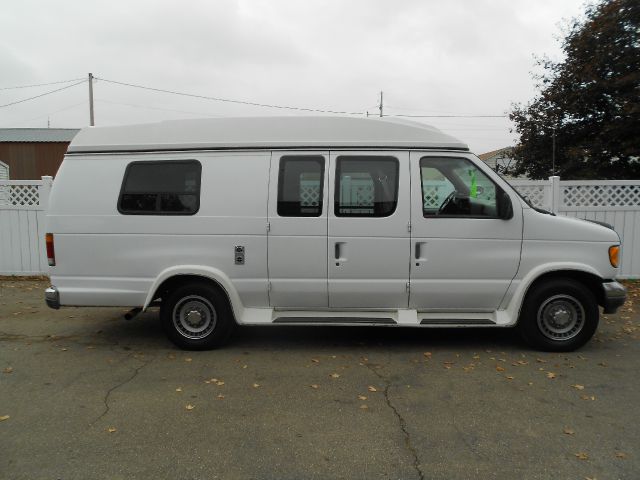 1994 Ford Econoline SE 5 Ft