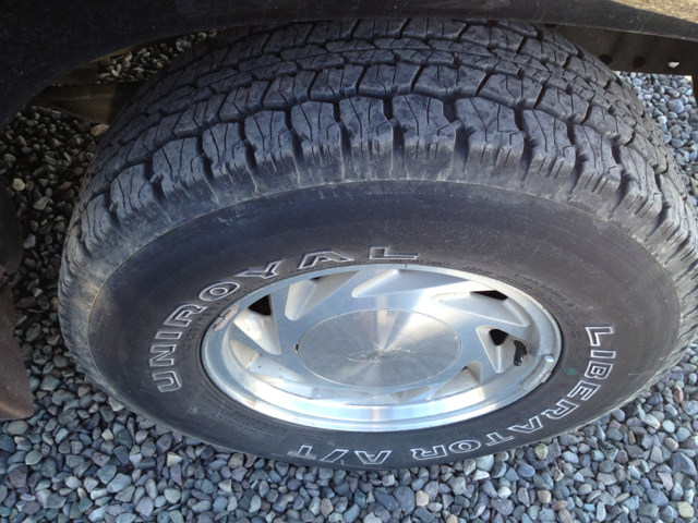 1995 Ford Econoline LE Clean Car Fax Priced To Go