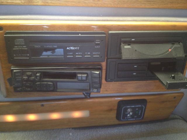 1995 Ford Econoline LE Clean Car Fax Priced To Go