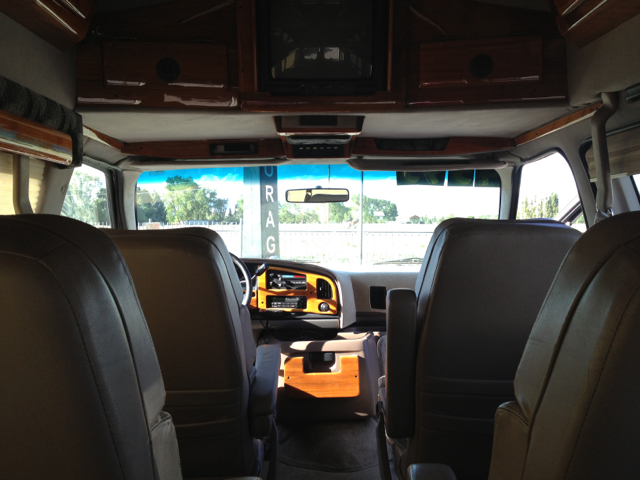 1995 Ford Econoline LE Clean Car Fax Priced To Go