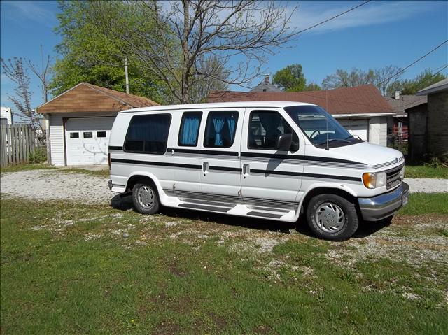 1995 Ford Econoline 14 Box MPR