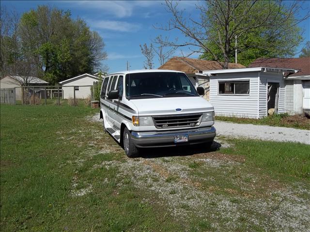 1995 Ford Econoline 14 Box MPR