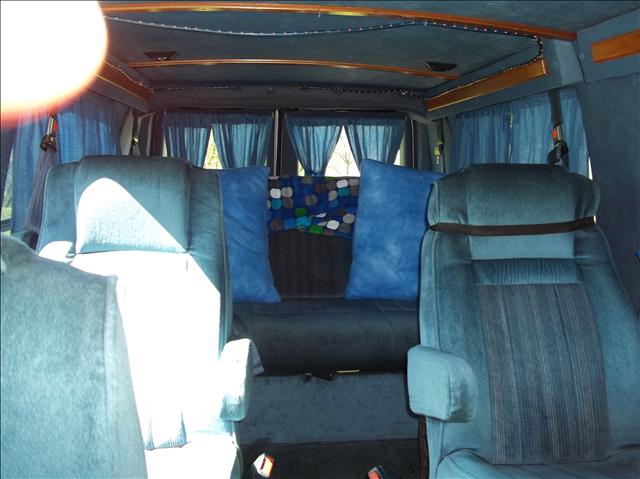 1995 Ford Econoline 14 Box MPR