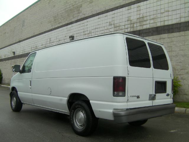 1996 Ford Econoline 328 Ci