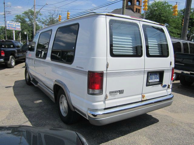 1997 Ford Econoline 328 Ci