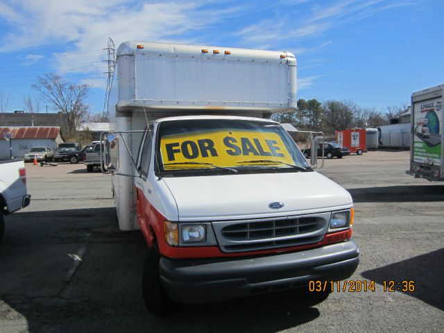 1998 Ford Econoline SE Sport