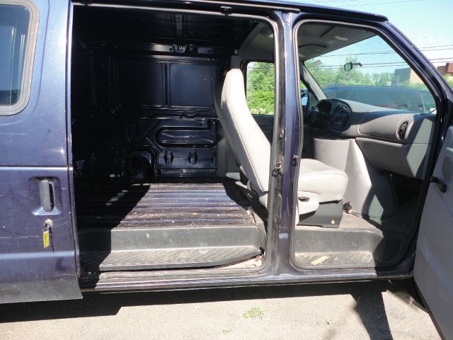 1999 Ford Econoline 328 Ci