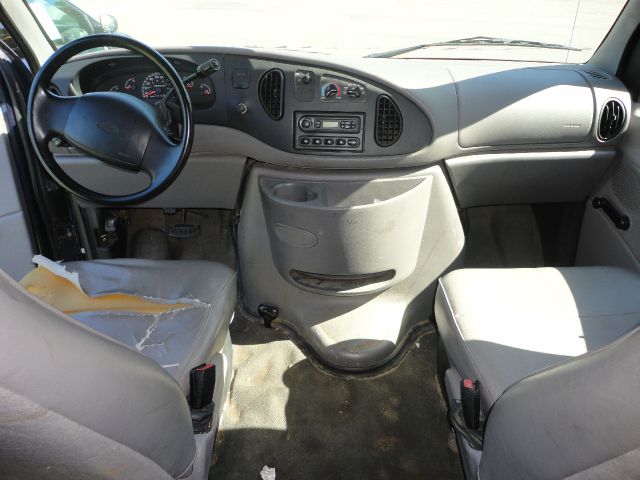 1999 Ford Econoline 328 Ci