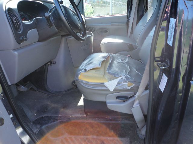 1999 Ford Econoline 328 Ci