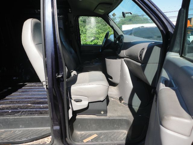 1999 Ford Econoline 328 Ci