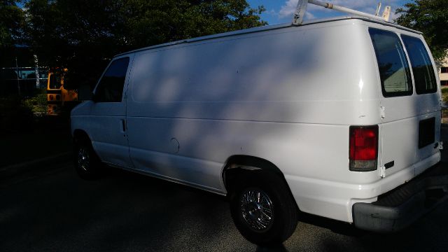 1999 Ford Econoline 328 Ci