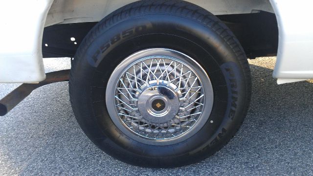 1999 Ford Econoline 328 Ci