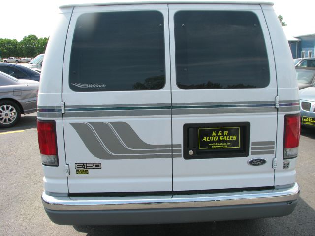 1999 Ford Econoline Series II - 1SC
