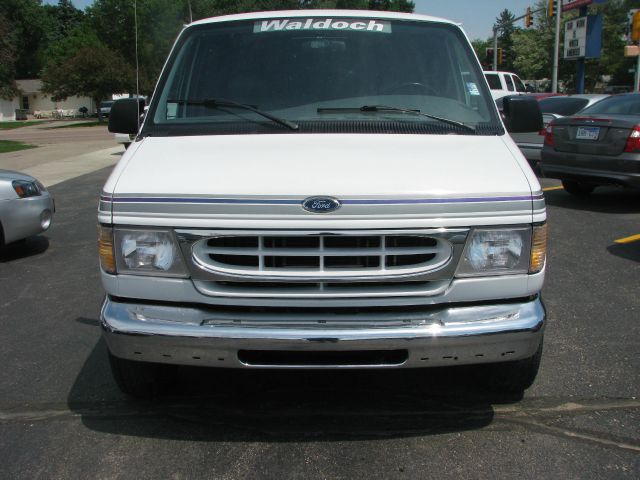 1999 Ford Econoline Series II - 1SC