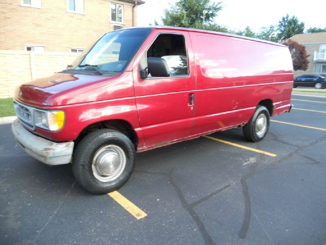 1999 Ford Econoline 2.5 S Model