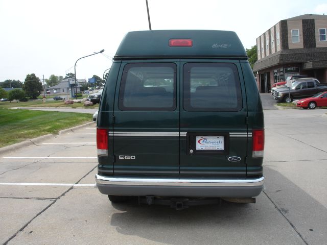 2000 Ford Econoline 328 Ci