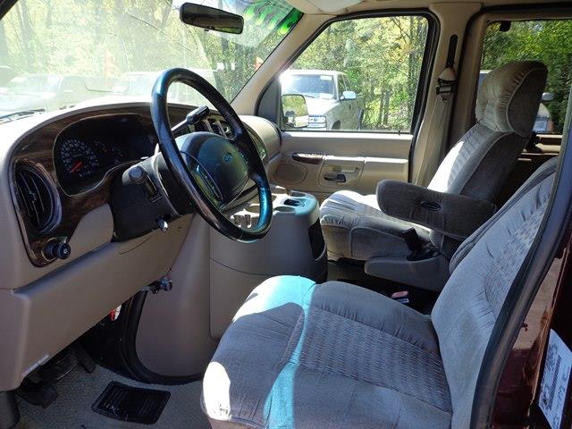 2000 Ford Econoline SE 5 Ft
