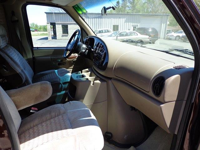 2000 Ford Econoline SE 5 Ft