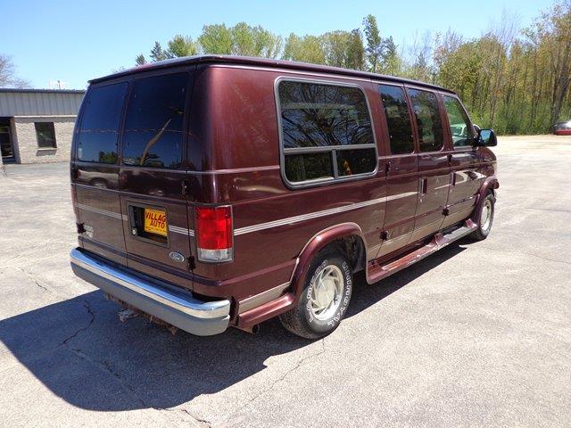 2000 Ford Econoline SE 5 Ft