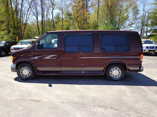 2000 Ford Econoline SE 5 Ft