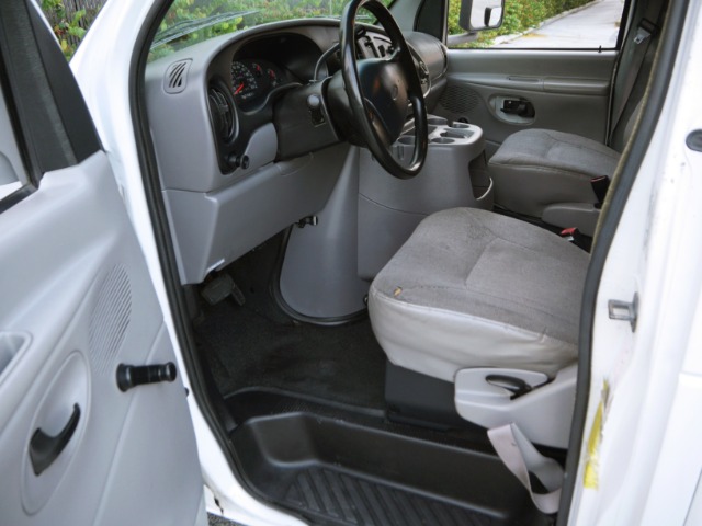 2000 Ford Econoline Manual