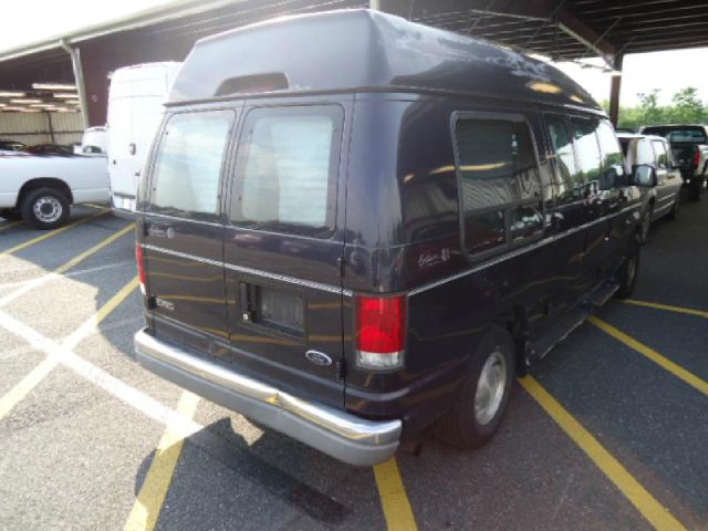 2000 Ford Econoline 328 Ci