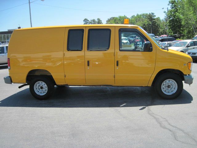 2000 Ford Econoline 328 Ci