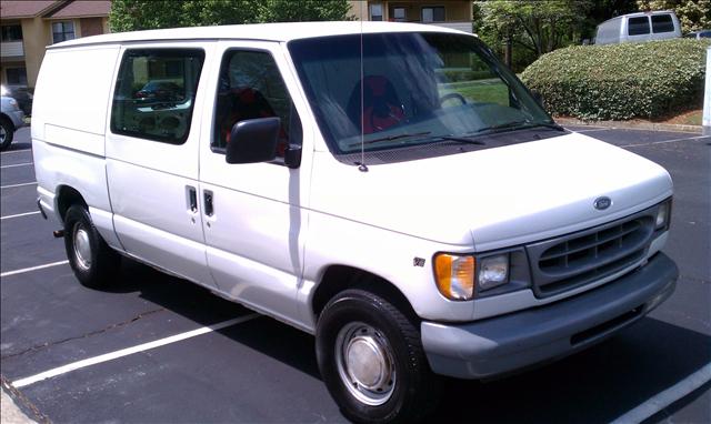 2000 Ford Econoline Unknown