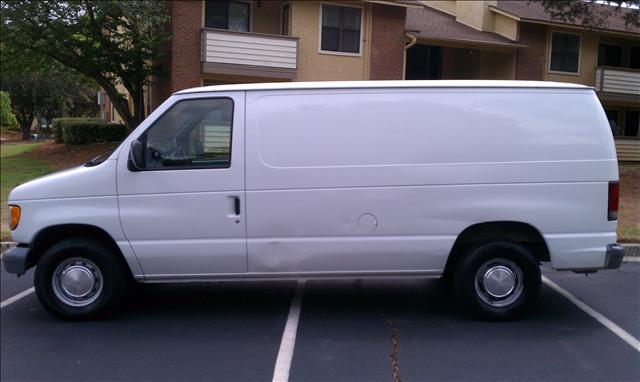 2000 Ford Econoline Unknown