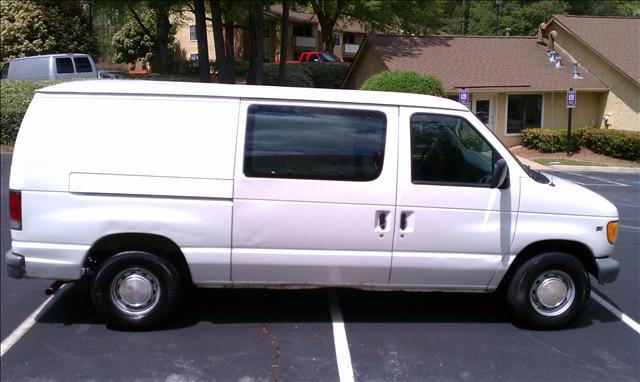 2000 Ford Econoline Unknown