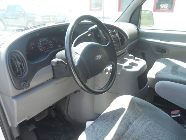 2000 Ford Econoline 328 Ci