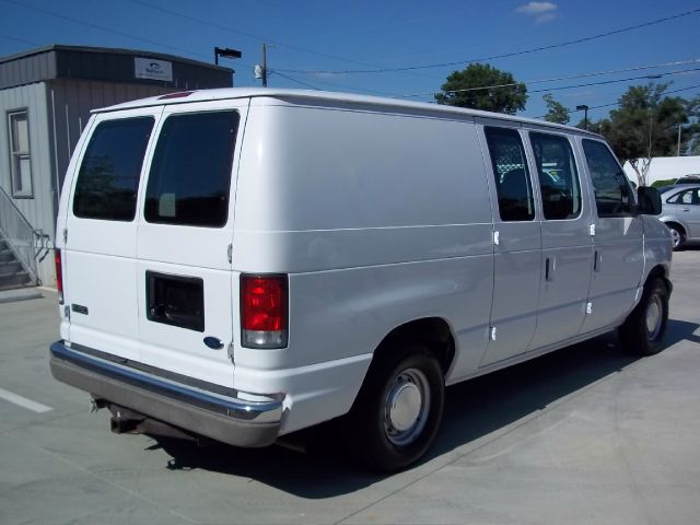 2000 Ford Econoline 328 Ci