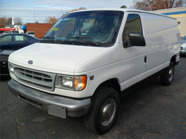 2000 Ford Econoline AWD Premium Plus