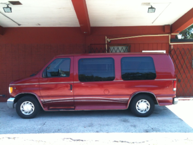 2000 Ford Econoline Unknown