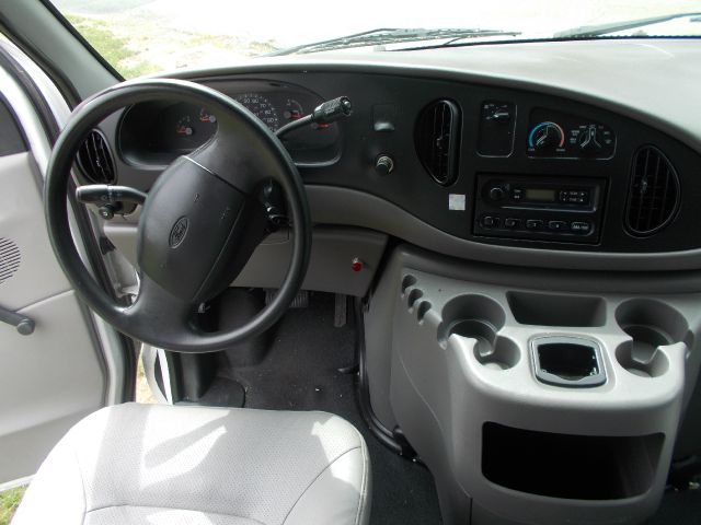 2000 Ford Econoline Manual