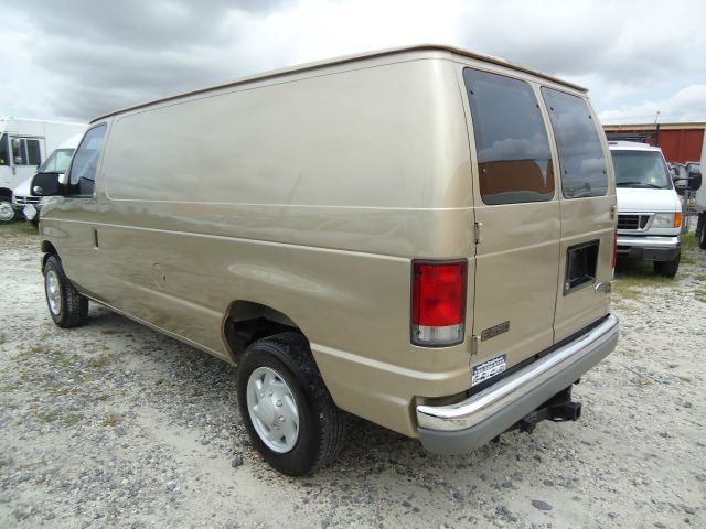 2000 Ford Econoline CREW XLT