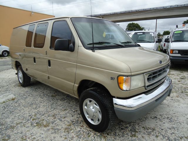2000 Ford Econoline CREW XLT