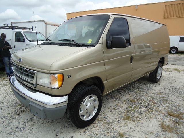 2000 Ford Econoline CREW XLT