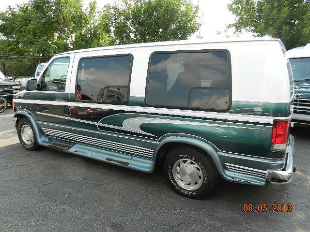 2000 Ford Econoline 328 Ci