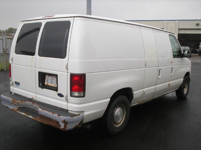 2001 Ford Econoline 328 Ci
