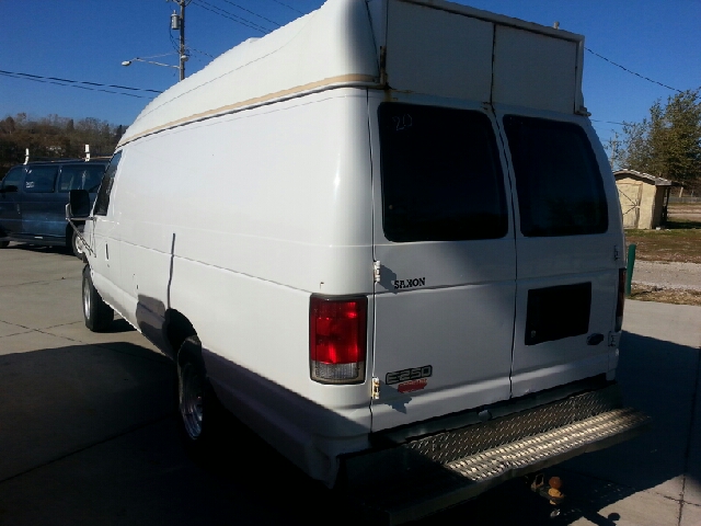 2001 Ford Econoline ION 2 Four Door