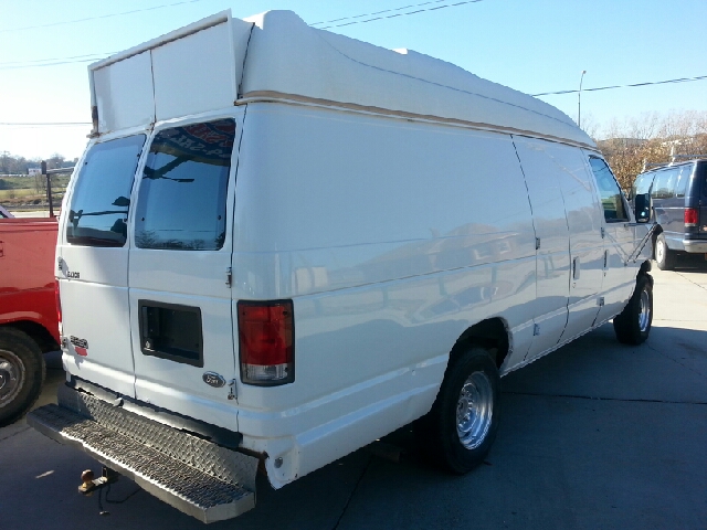 2001 Ford Econoline ION 2 Four Door